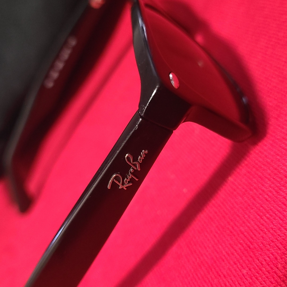 Ray-Ban Classic Black Sunglasses